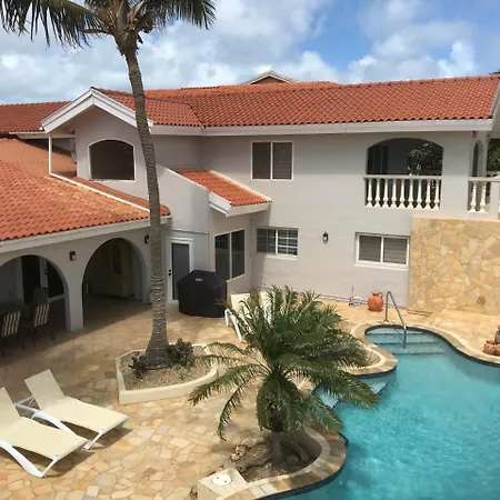Arashi Beach Villa